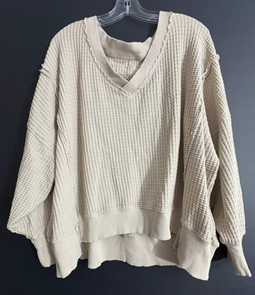 American Eagle Seriously Lived-In Top - Excellent Condition Size: S